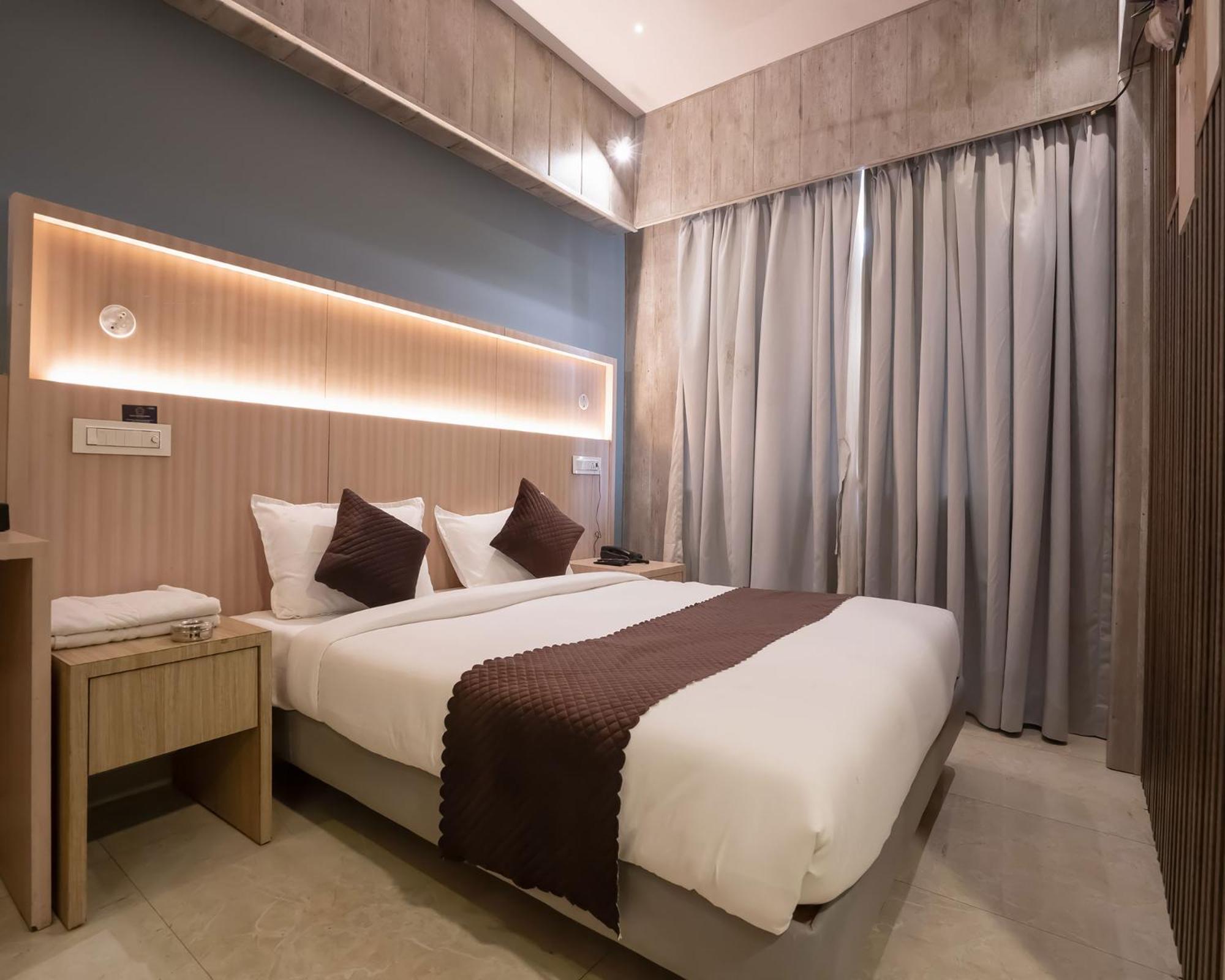 Hotel Grand Seasons- نافي مومباي المظهر الخارجي الصورة