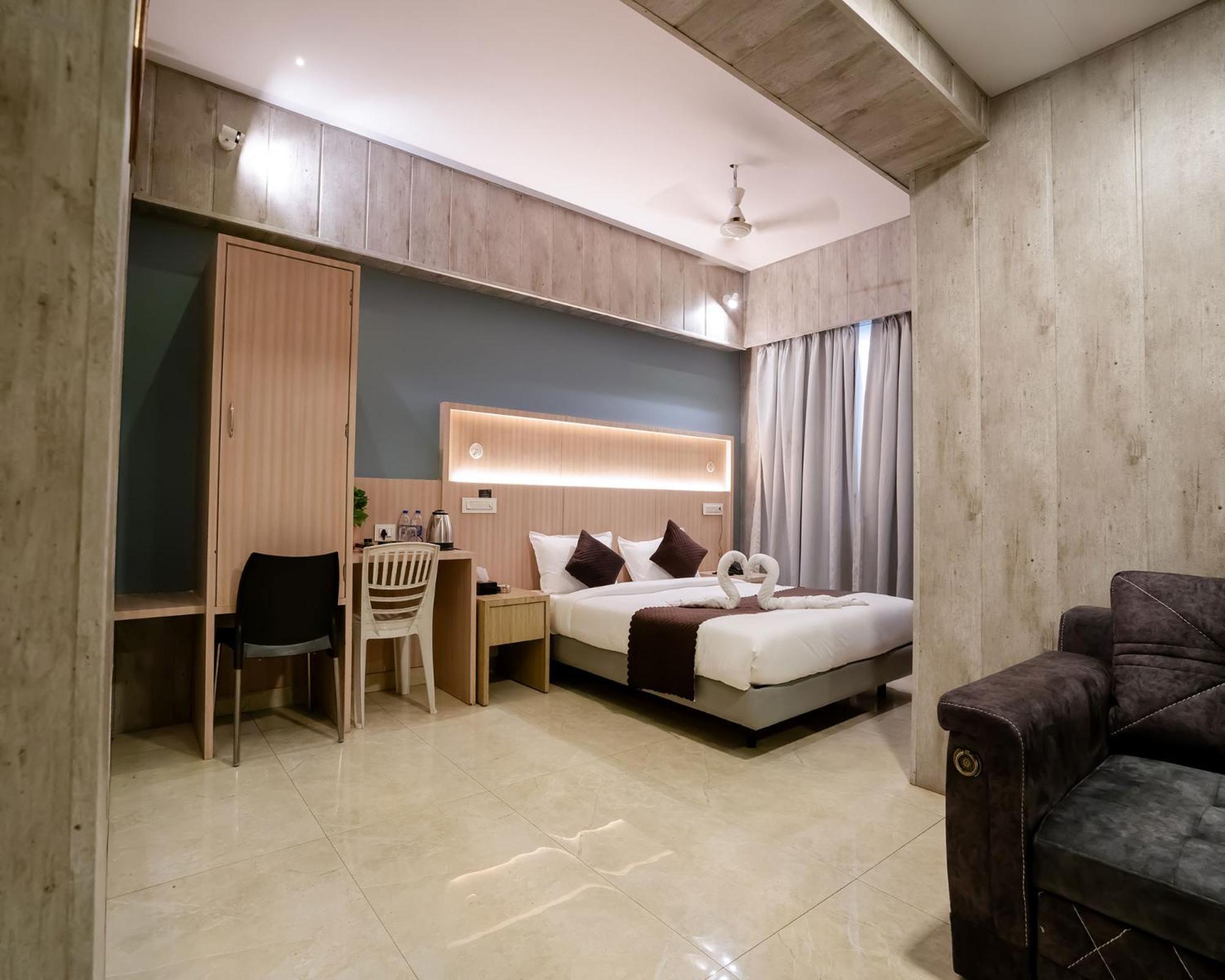 Hotel Grand Seasons- نافي مومباي المظهر الخارجي الصورة