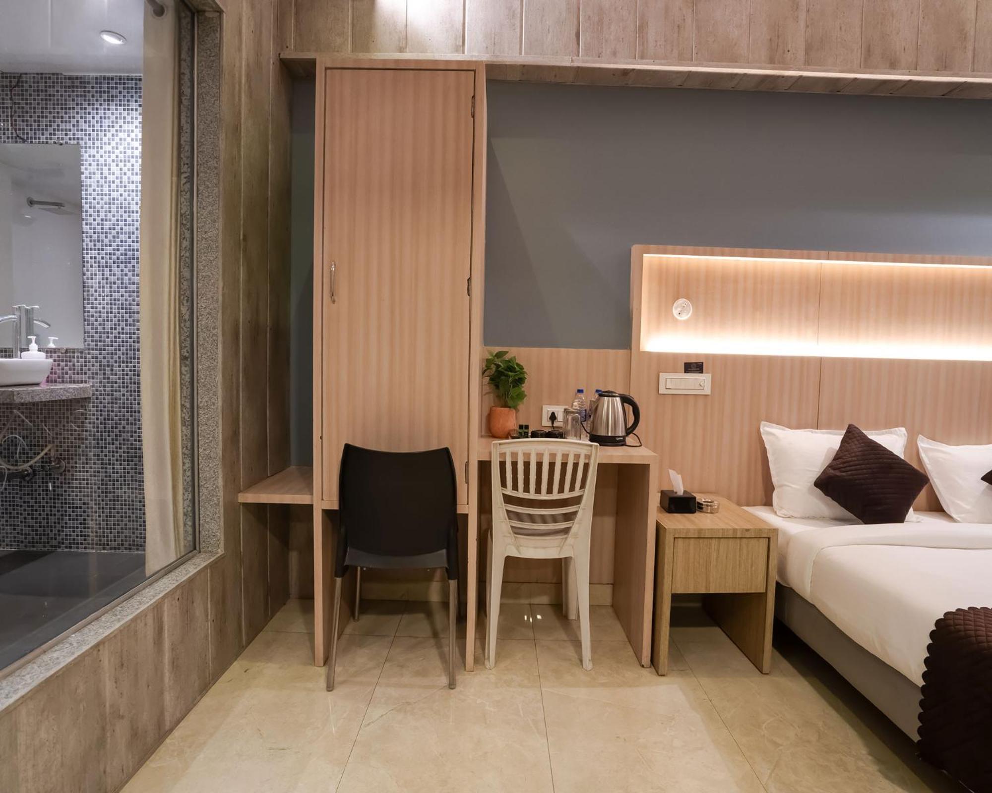 Hotel Grand Seasons- نافي مومباي المظهر الخارجي الصورة